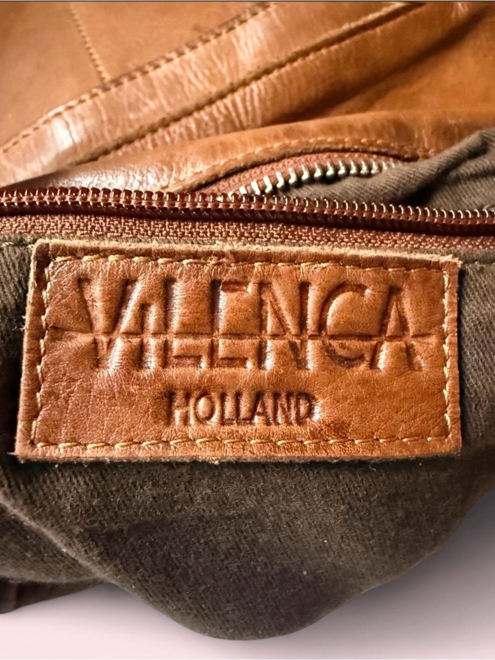 VILENCA Holland Brown Leather Crossbody Bag with Studded Woven Medallion Design - Picture 3 of 6
